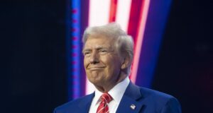 AO VIVOTrump chega à Igreja de St. John para primeiro evento da posse; ASSISTA