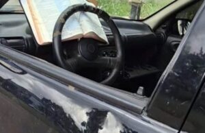 12:05 –
Ladrão abandona carro roubado com Bíblia aberta no Salmo 91