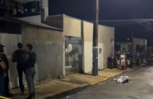 18:53 –
Assassino é preso 9 dias após executar desafeto a tiros no meio da rua em Sorriso