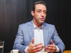 Secretário: mais de mil celulares foram apreendidos em 50 dias