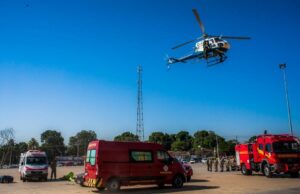 Corpo de Bombeiros e Ciopaer resgatam homem atacado por abelhas em Tabaporã