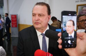 Na posse, Max promete diálogo e harmonia com outros Poderes