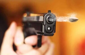 Jovem é assassinado em sorveteria e suposto envolvido morre em confronto com a Polícia