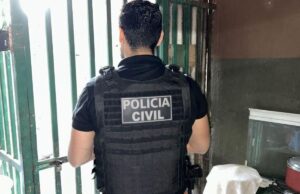 Polícia prende servidor público que subtraía veículos apreendidos