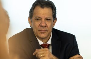 Comissأ£o mista aprova medida provisأ³ria alternativa ao IOF