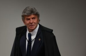 Fux pede a Fachin para mudar de Turma no STF; veja ofأcio