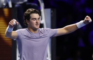 Joأ£o Fonseca أ© campeأ£o do ATP 500 da Basileia e conquista maior tأtulo de um brasileiro desde Guga