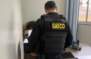 Advogada é presa acusada de ser “pombo-correio” de faccionado