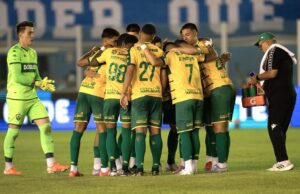 Cuiabá tem baixas e retornos para duelo direto com o Novorizontino pela Série B