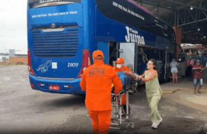 Jovem é morto a tiros dentro de ônibus em rodoviária de MT