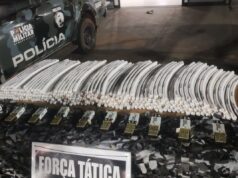 Polícia flagra Hilux com explosivos a caminho de garimpo em MT