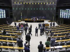 Cأ¢mara tenta votar projeto Antifacأ§أ£o com texto sob disputa entre governo e direita