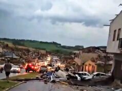 Tornado arrasa cidade no interior do Paranأ،; prefeito relata trأھs mortes